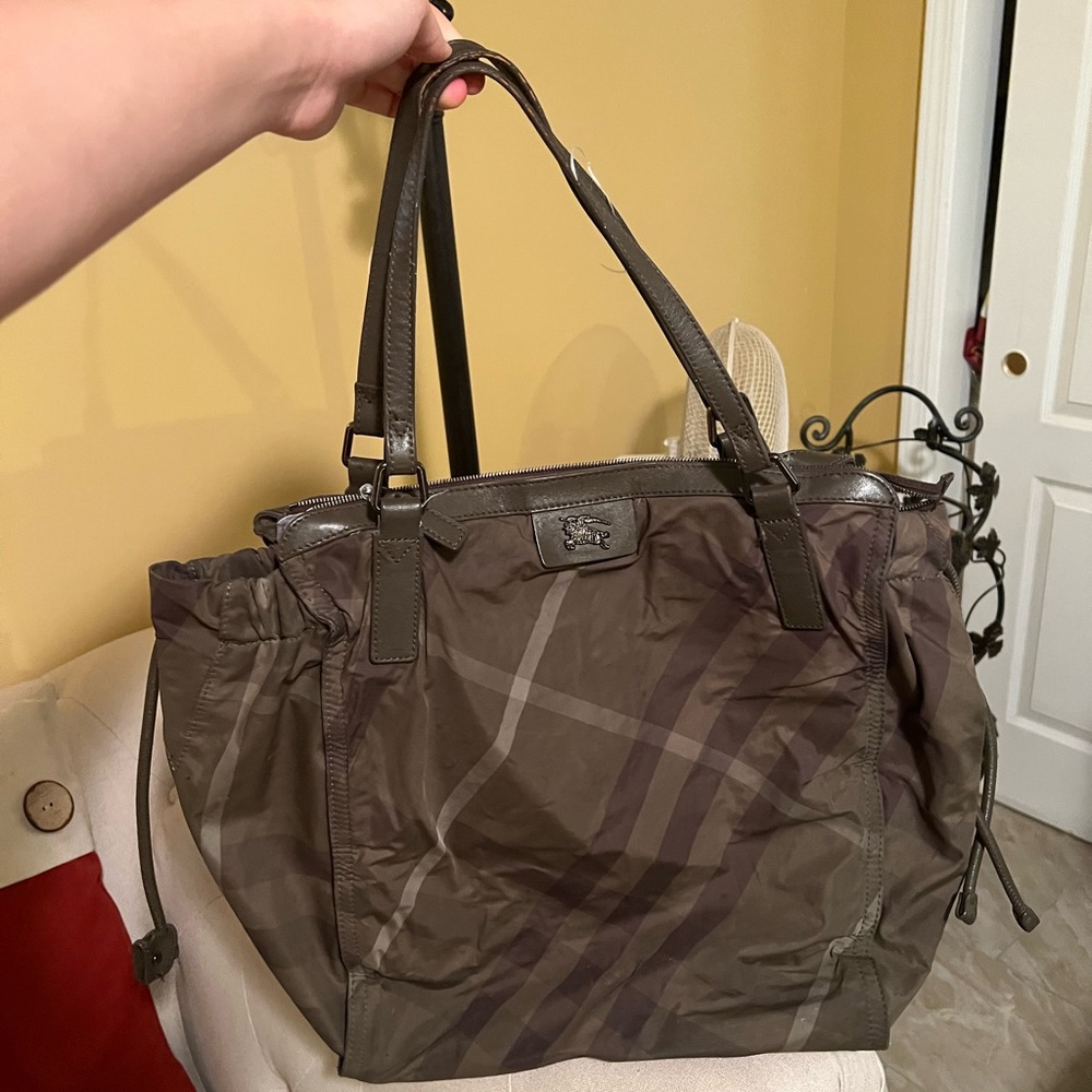 Burberry tote bag